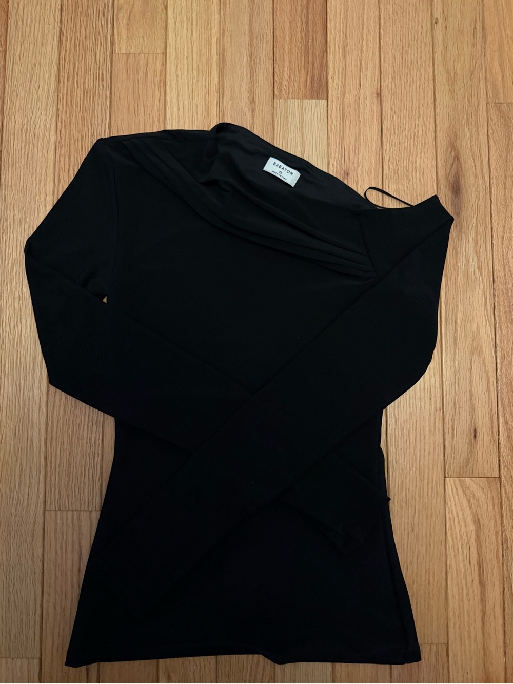 Aritzia off the shoulder long sleeve